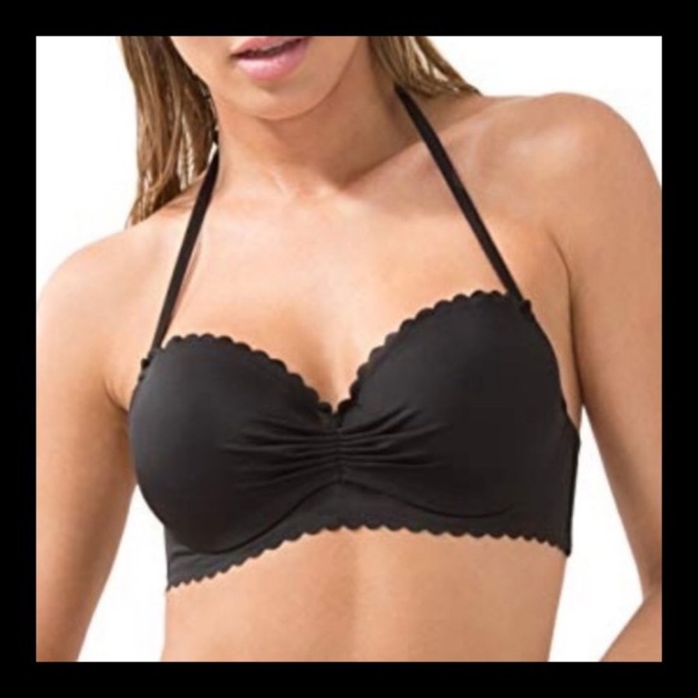 32 Victoria's Secret Scalloped Edge Bikini Top